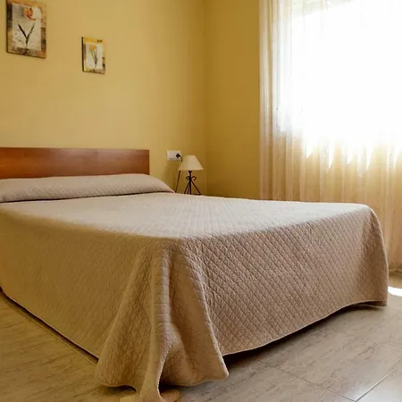 Apartman Proalmar 9 *